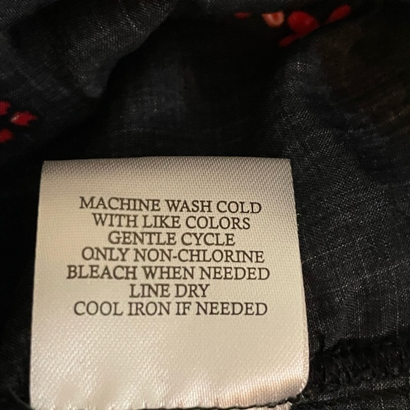 Black Floral Toe Front Blouse - L - Picture 9 of 10